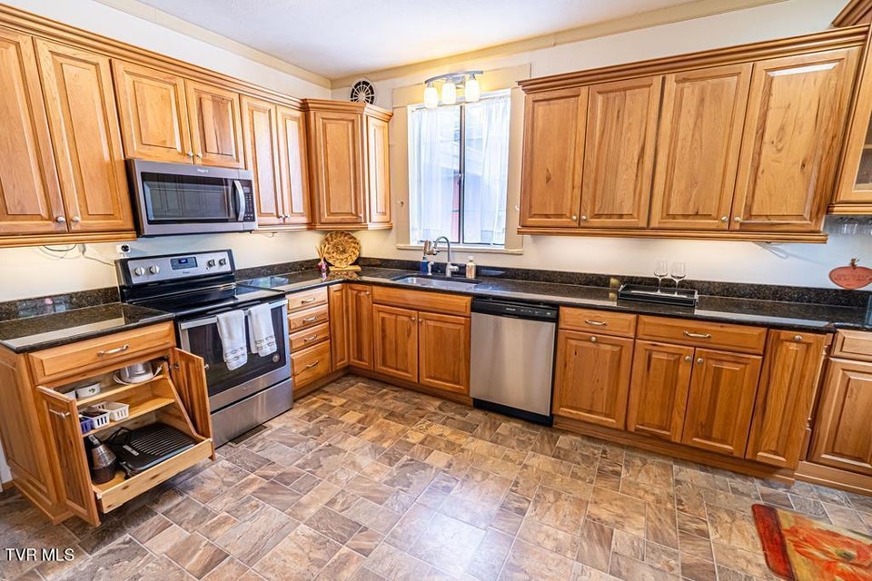 Photo #42: 801 Prospect Avenue