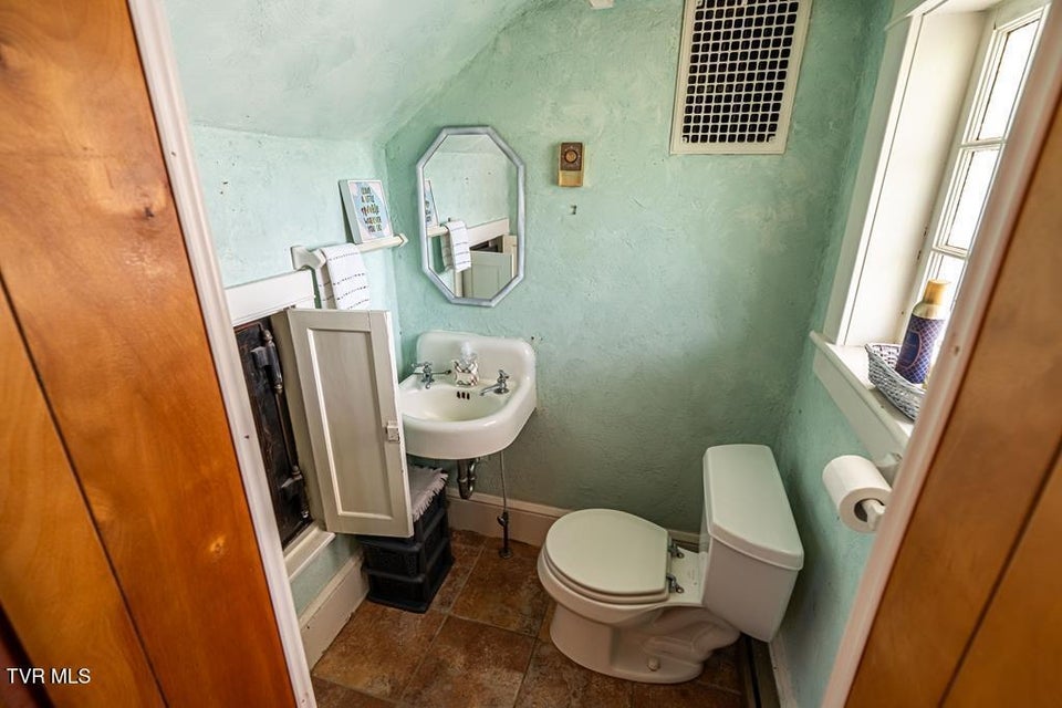 Photo #49: 801 Prospect Avenue