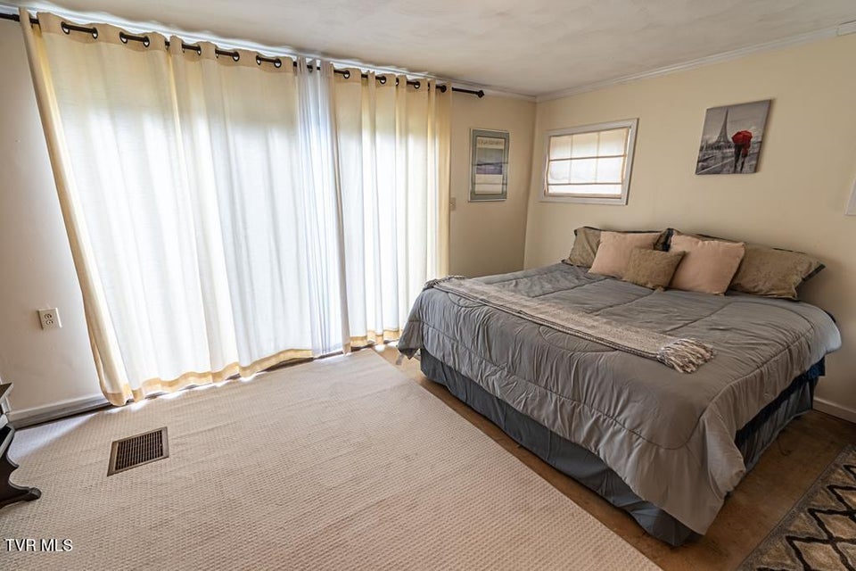 Photo #53: 801 Prospect Avenue