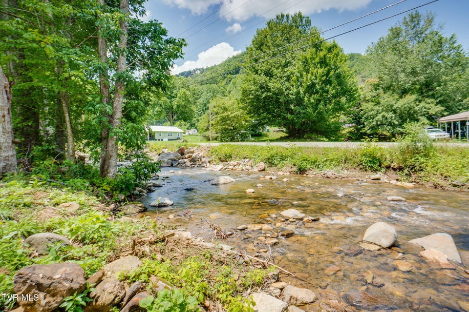 Photo #25: 126 Trout Run Cove