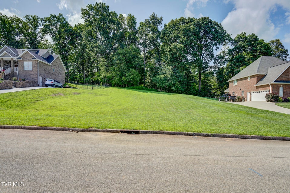 Photo #2: 172 Sugarcane Lane
