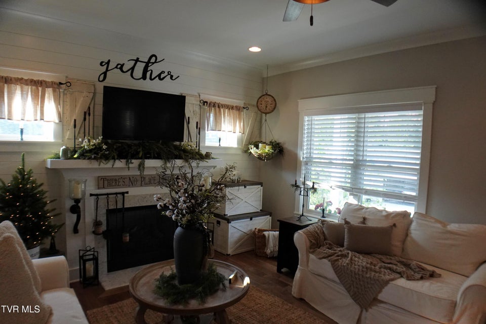 Photo #13: 285 Princeton Gardens Drive