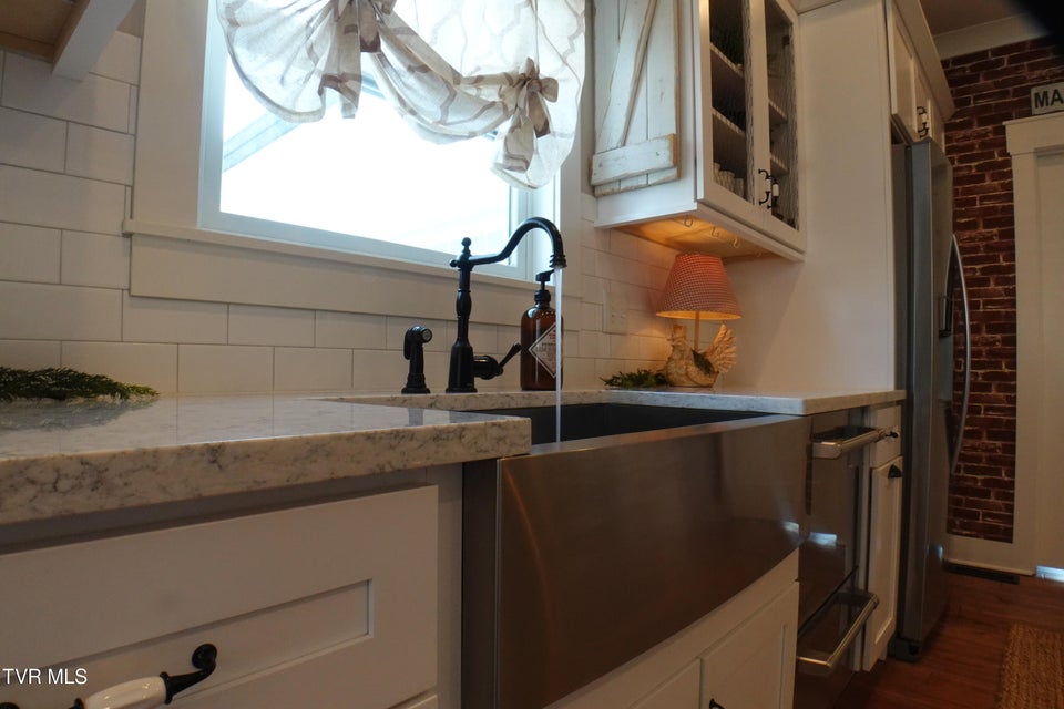 Photo #26: 285 Princeton Gardens Drive