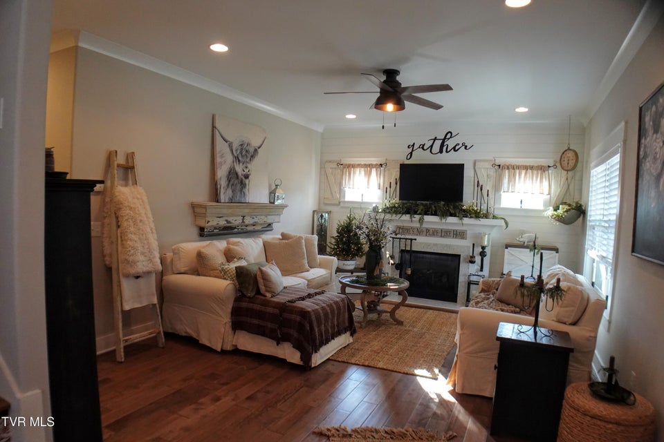 Photo #11: 285 Princeton Gardens Drive