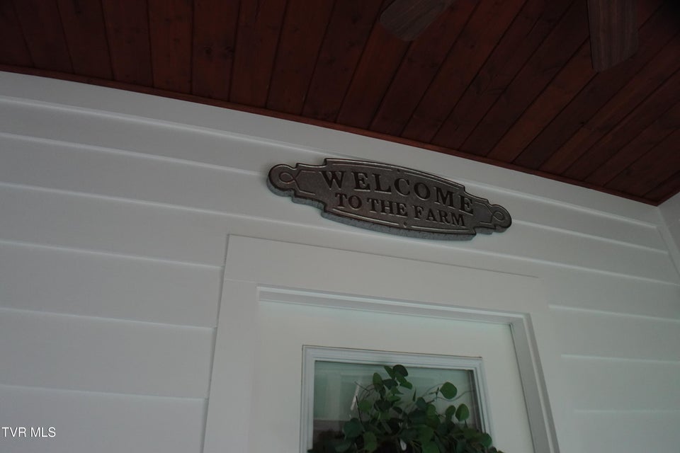 Photo #32: 285 Princeton Gardens Drive