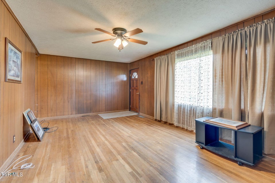 Photo #5: 40736 Morgan Avenue