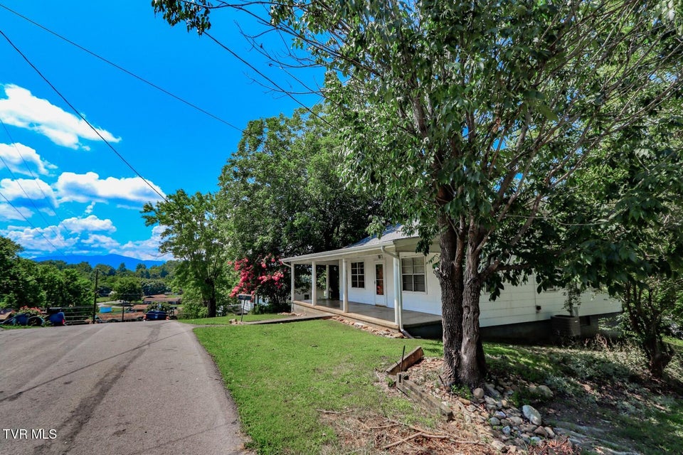 Photo #7: 141 Hiola St