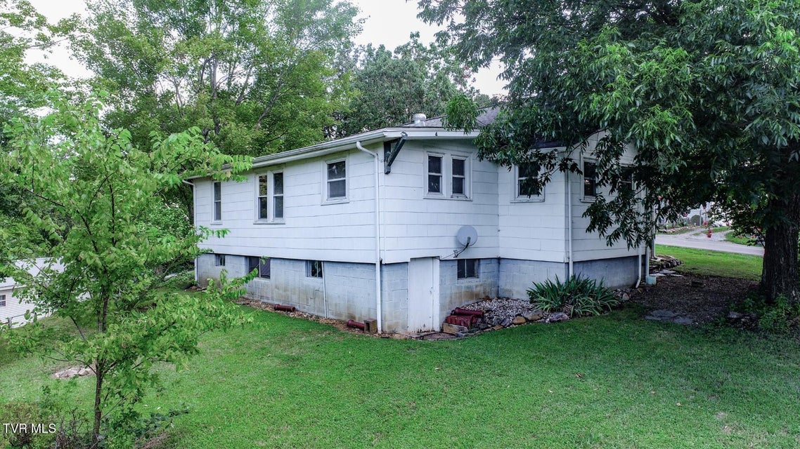 Photo #9: 141 Hiola St