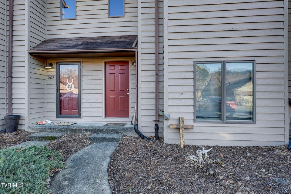 Photo #3: 261 Willowbend Place