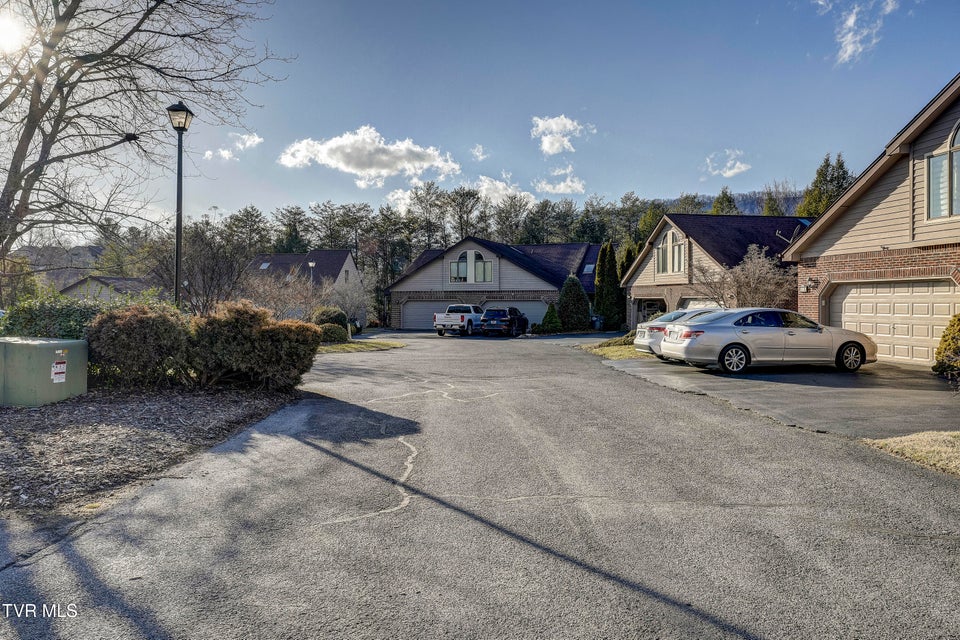 Photo #30: 261 Willowbend Place