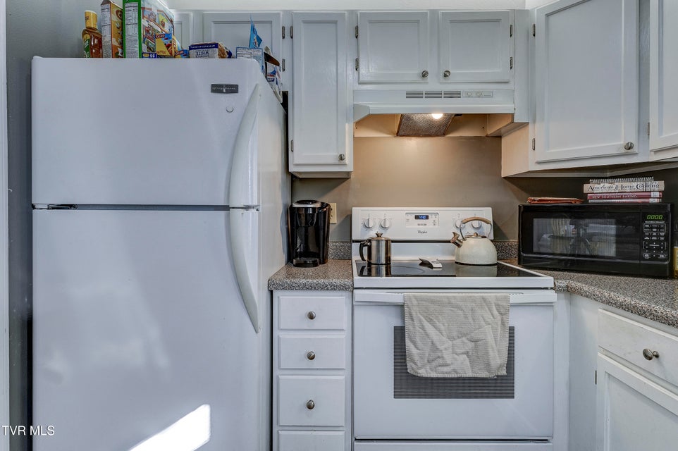 Photo #13: 261 Willowbend Place