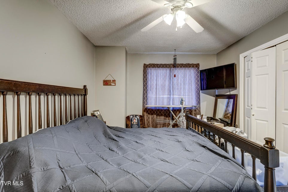 Photo #18: 261 Willowbend Place