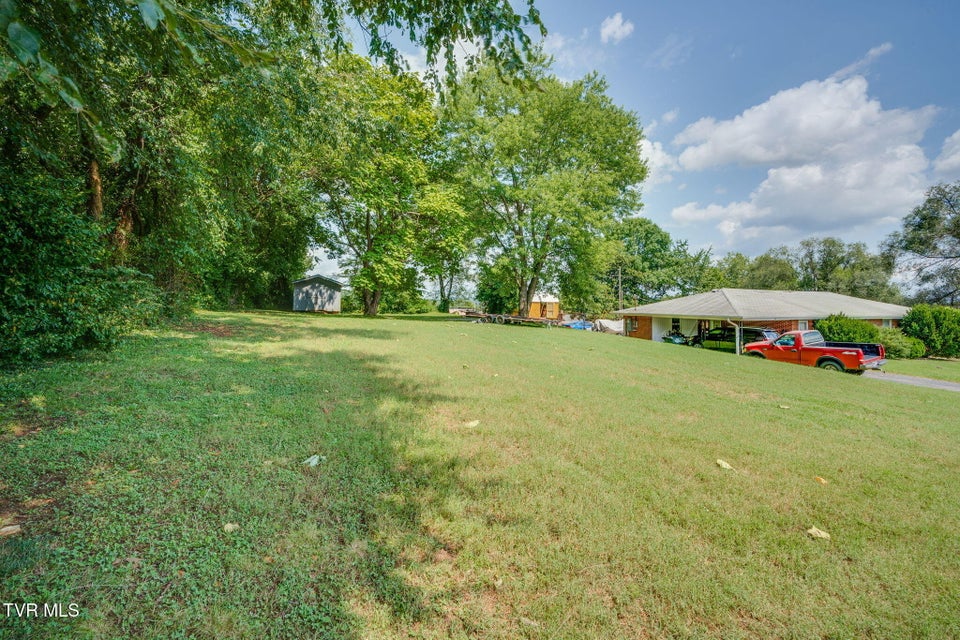 Photo #6: 617 Drake Ave Avenue