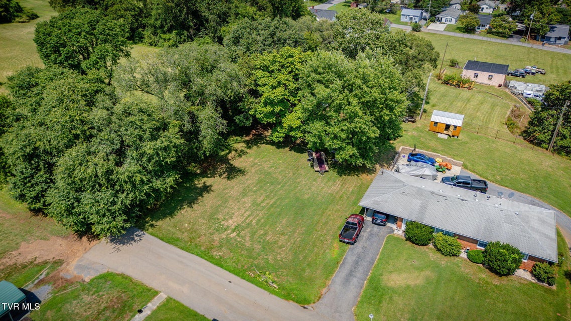 Photo #9: 617 Drake Ave Avenue