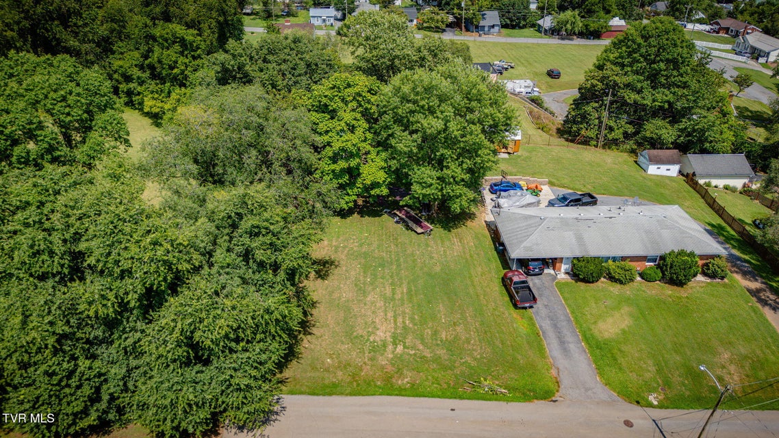 Photo #10: 617 Drake Ave Avenue