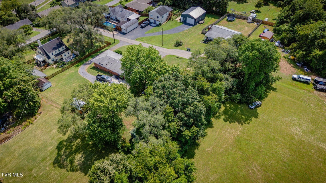 Photo #18: 617 Drake Ave Avenue