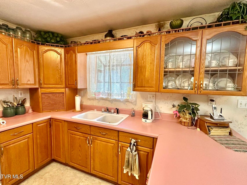Photo #6: 252 Slaton Farm Road