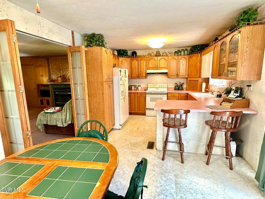 Photo #7: 252 Slaton Farm Road