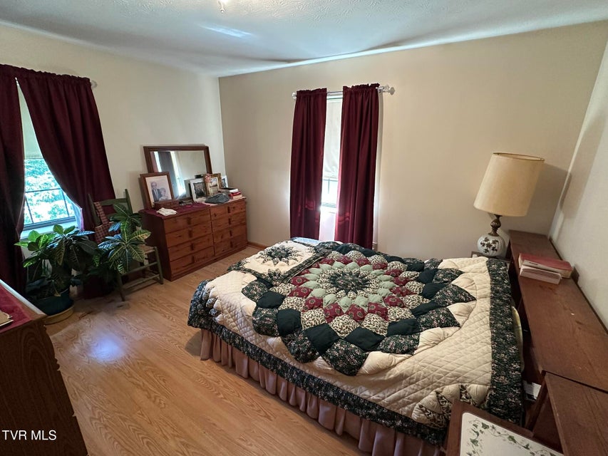 Photo #9: 252 Slaton Farm Road