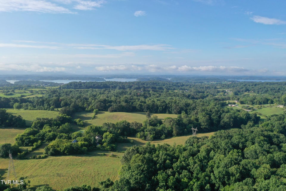 Photo #29: 252 Slaton Farm Road