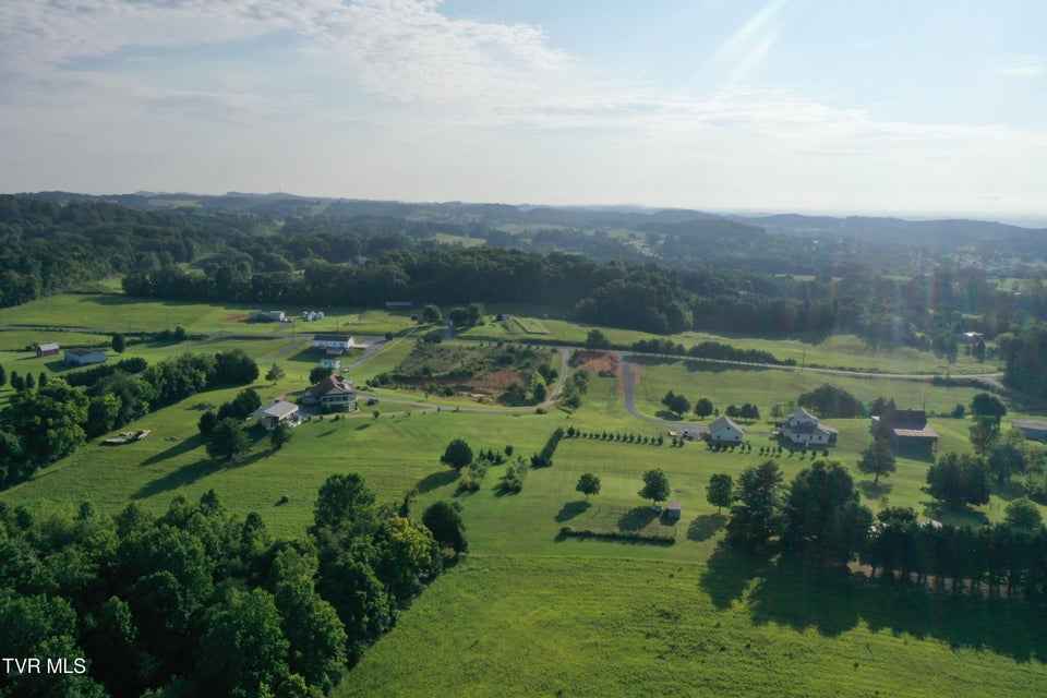 Photo #30: 252 Slaton Farm Road