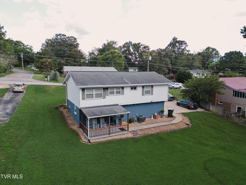 Photo #6: 300 Pinecrest Drive