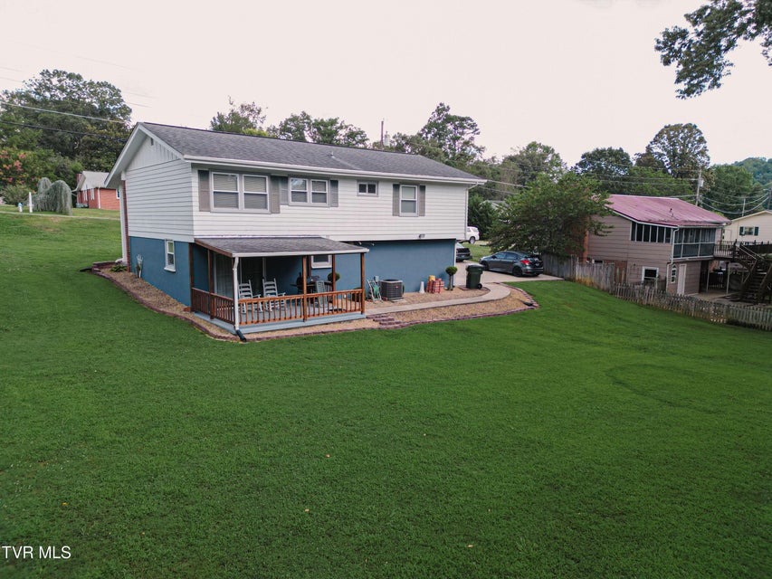 Photo #9: 300 Pinecrest Drive