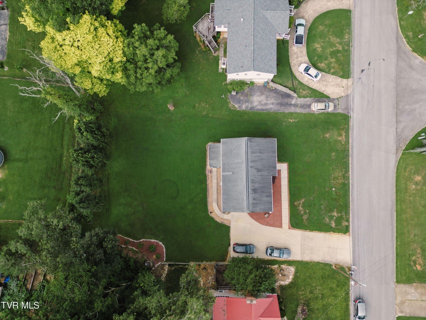 Photo #13: 300 Pinecrest Drive