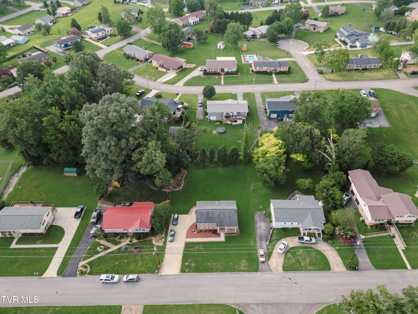 Photo #14: 300 Pinecrest Drive