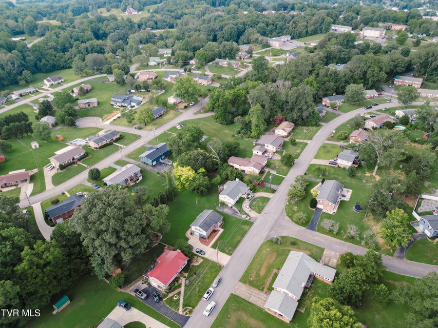 Photo #16: 300 Pinecrest Drive