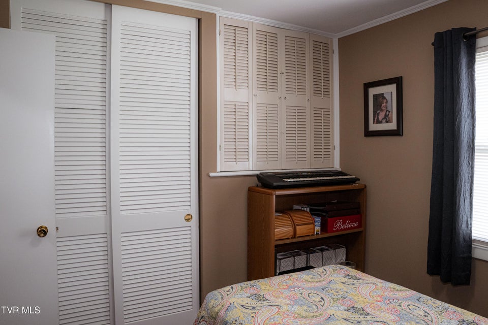 Photo #40: 300 Pinecrest Drive