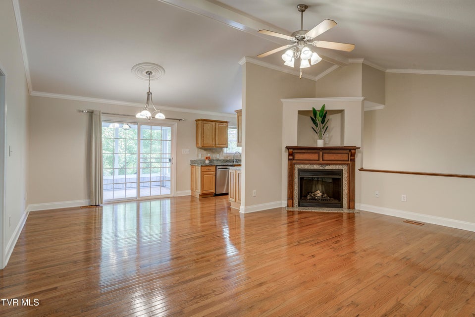 Photo #3: 28 Bridgewater Court