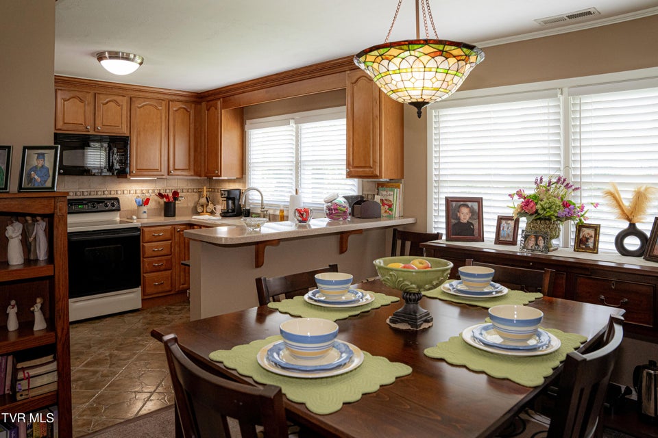 Photo #31: 300 Pinecrest Drive