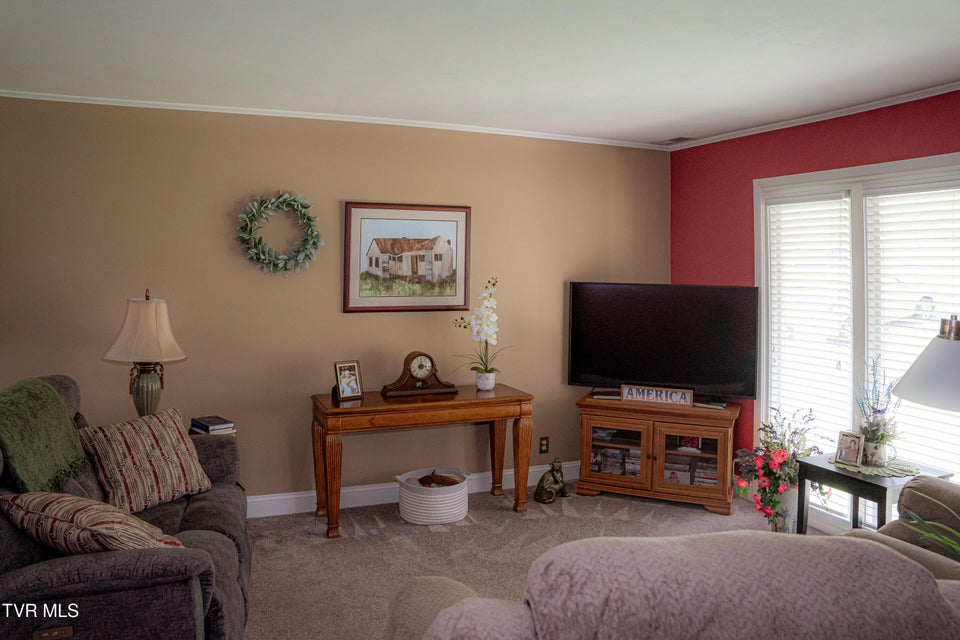 Photo #18: 300 Pinecrest Drive