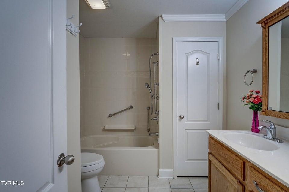 Photo #25: 28 Bridgewater Court