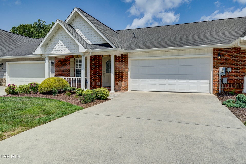 Photo #7: 28 Bridgewater Court