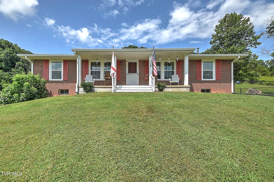 Photo #2: 182 Nightingale Drive