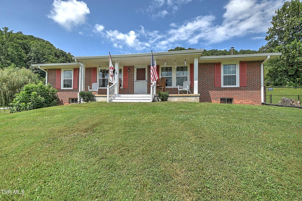 Photo #3: 182 Nightingale Drive
