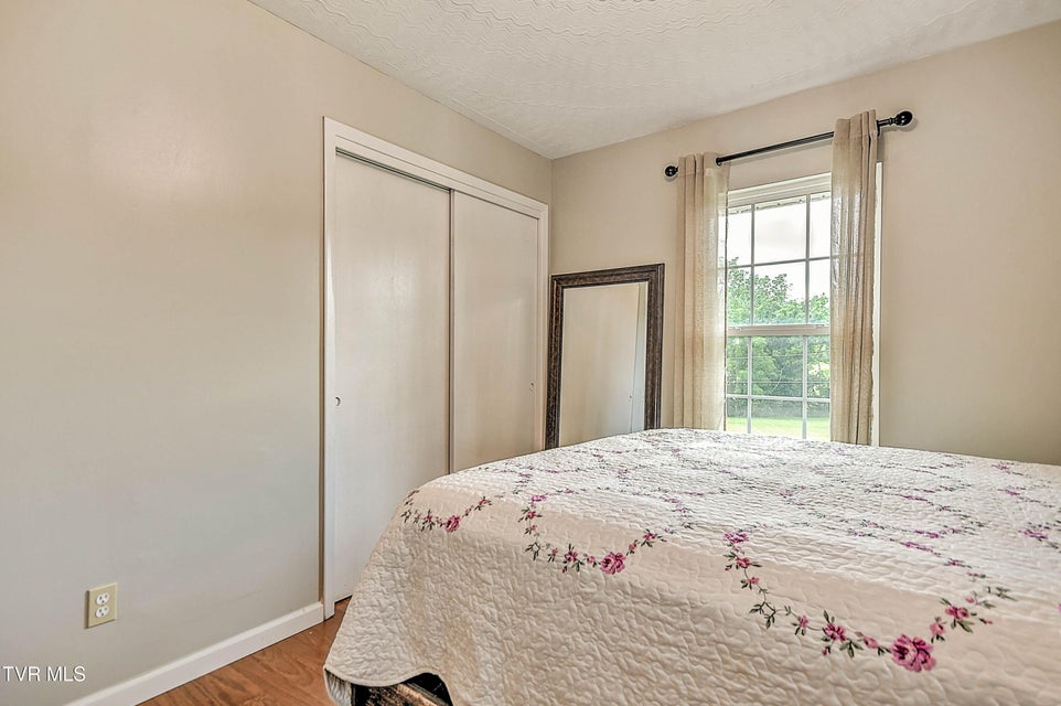 Photo #34: 182 Nightingale Drive