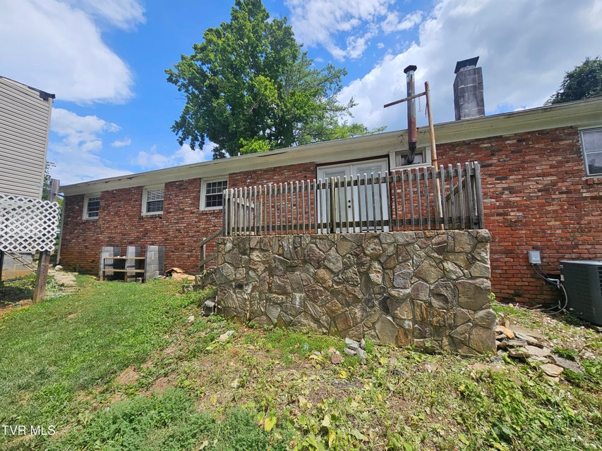 Photo #7: 220 Blue Haven Drive