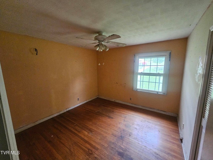 Photo #18: 220 Blue Haven Drive