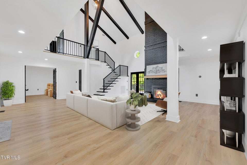 Photo #9: 120 Brookfield Drive