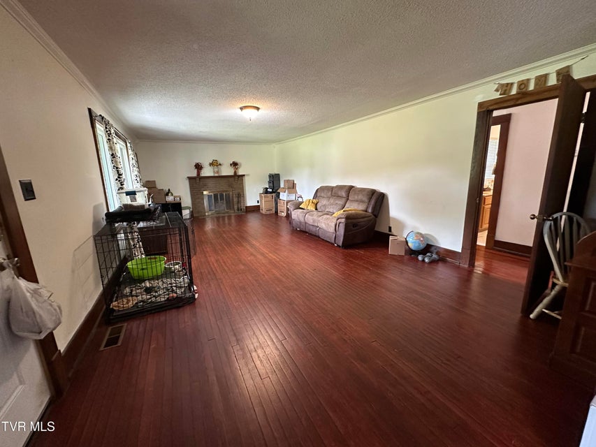 Photo #3: 508 Summit Drive