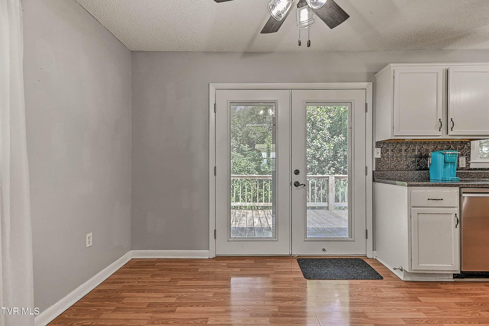 Photo #9: 10187 Oakwinds Circle
