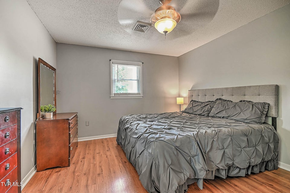 Photo #23: 10187 Oakwinds Circle