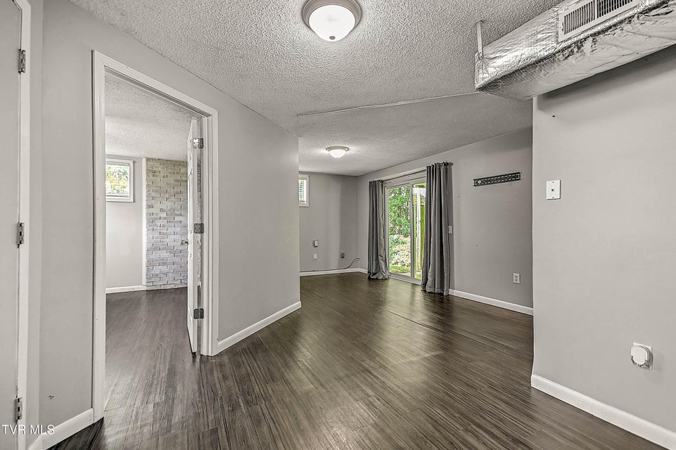 Photo #35: 10187 Oakwinds Circle
