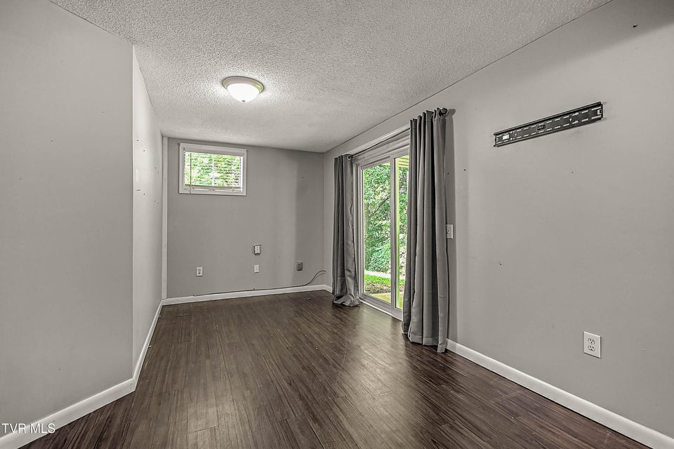 Photo #36: 10187 Oakwinds Circle