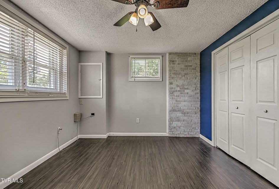 Photo #39: 10187 Oakwinds Circle