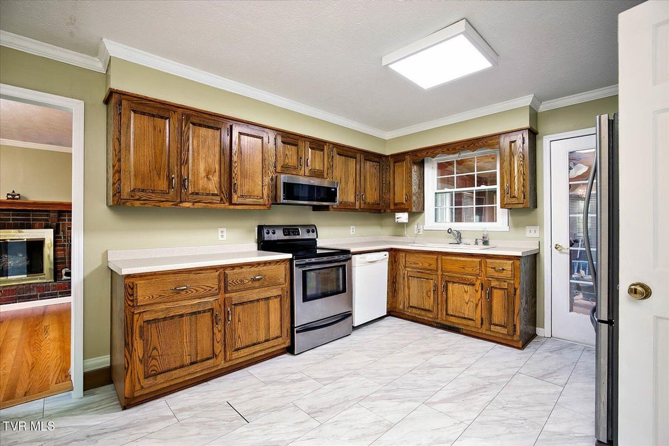 Photo #16: 191 Neeley Place