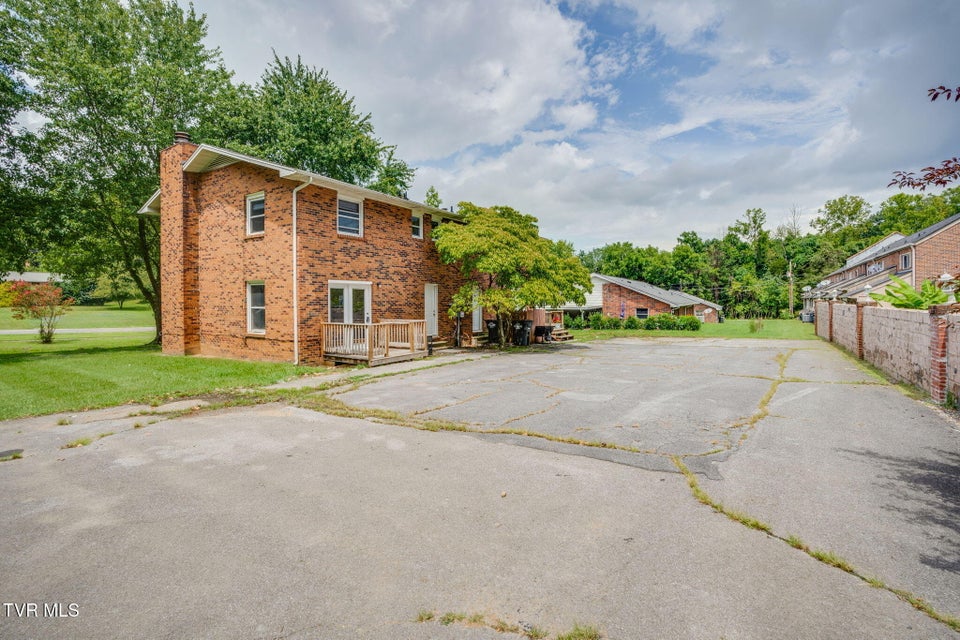 Photo #5: 331 & 329 Ridgefields Road